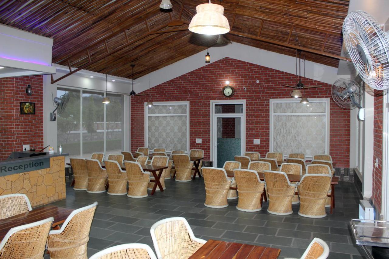 Amrit Van Resort Jaipur Buitenkant foto