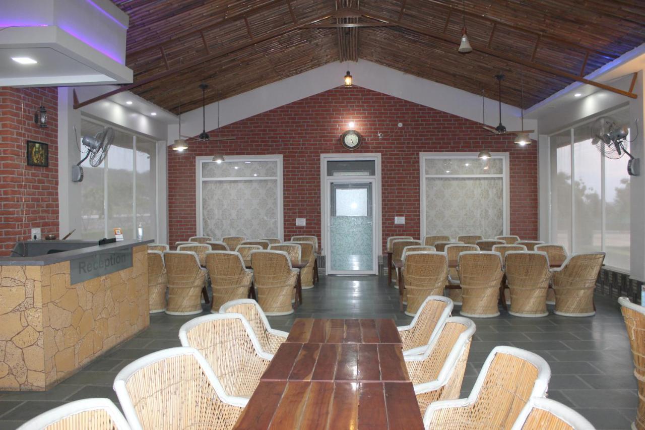 Amrit Van Resort Jaipur Buitenkant foto
