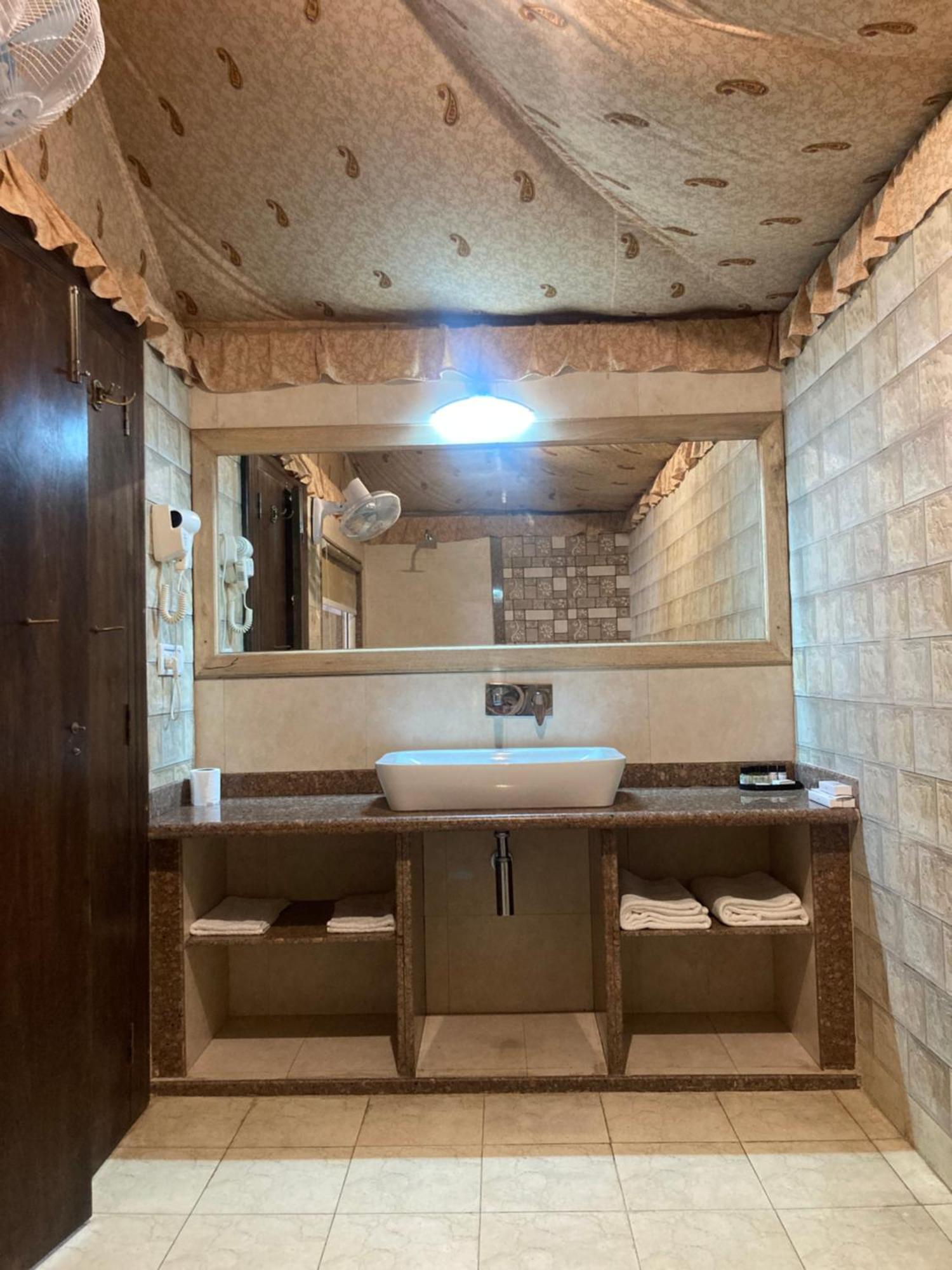 Amrit Van Resort Jaipur Buitenkant foto